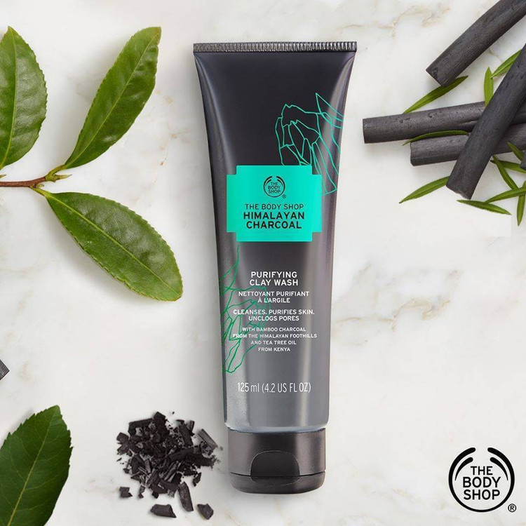 فوم پاک کننده شارکل هیمالیا بادی شاپ Body Shop Himalayan Charcoal حجم 125 میلی لیتر