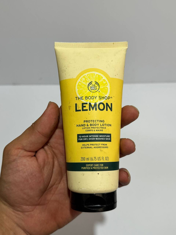 ژل شستشو و لوشن لیموی بادی شاپ The Body Shop مدل Lemon حجم 125 میل کوچک کننده منافذ