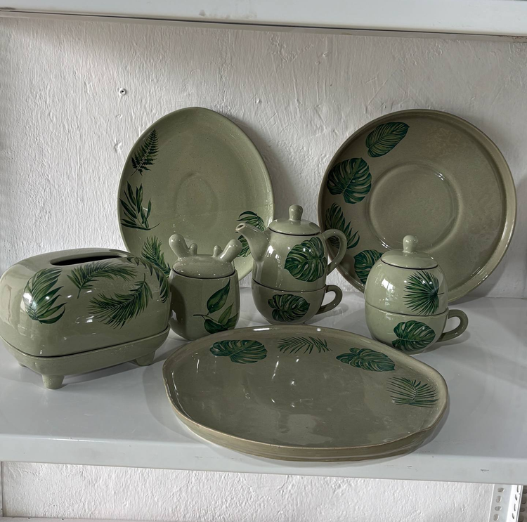 سرویس پذیرایی طرح برگ
